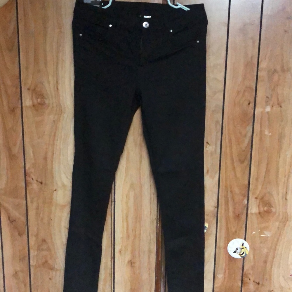 Black skinny jeans
